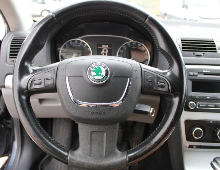 Škoda Octavia 16