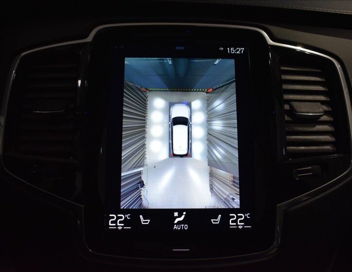 Volvo XC90 23