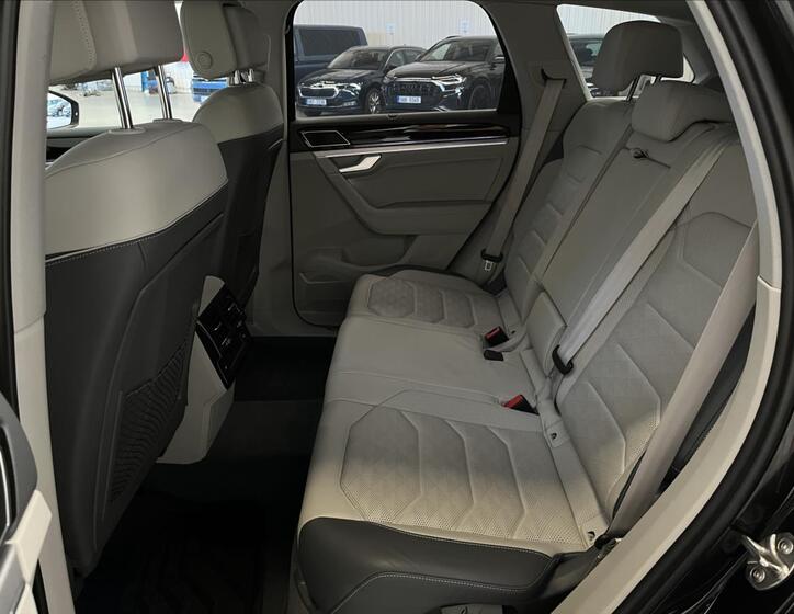 Volkswagen Touareg 40