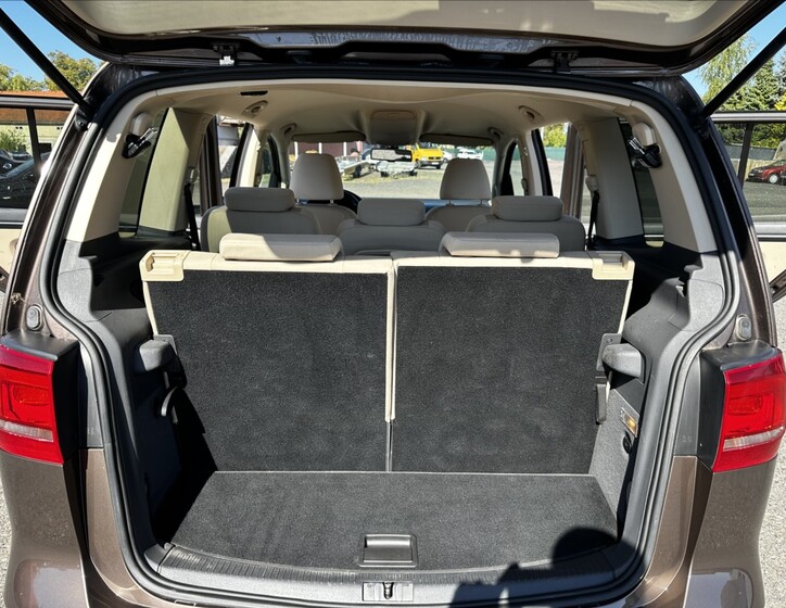 Volkswagen Touran 25