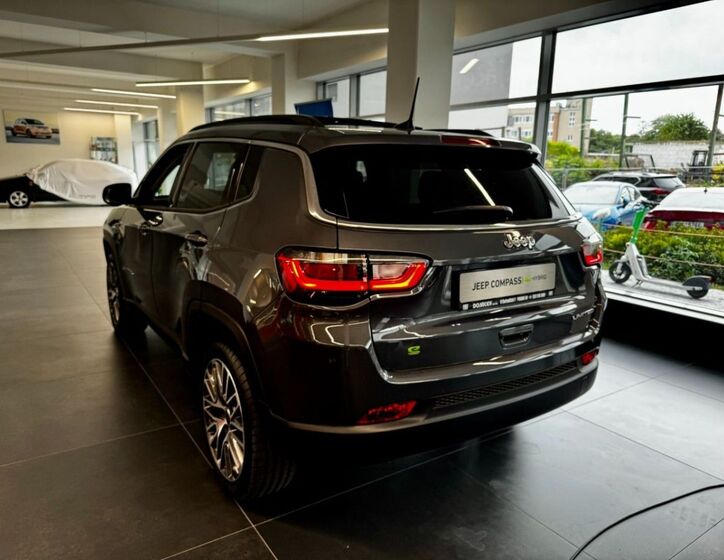Jeep Compass 2