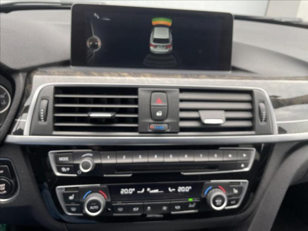 BMW Řada 3 12