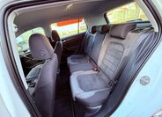 Volkswagen Golf 11