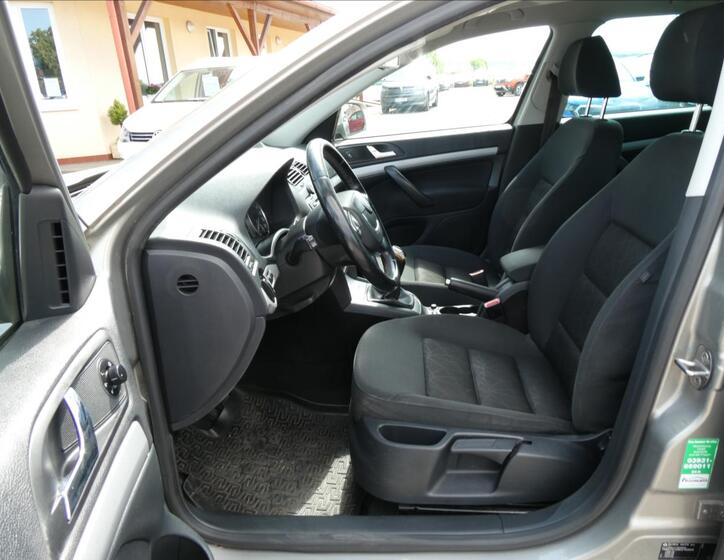 Škoda Octavia 12