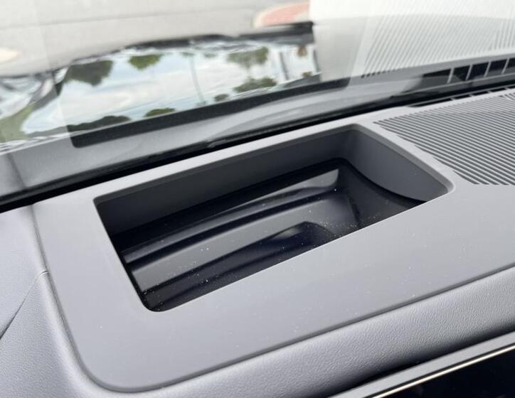 BMW i5 13