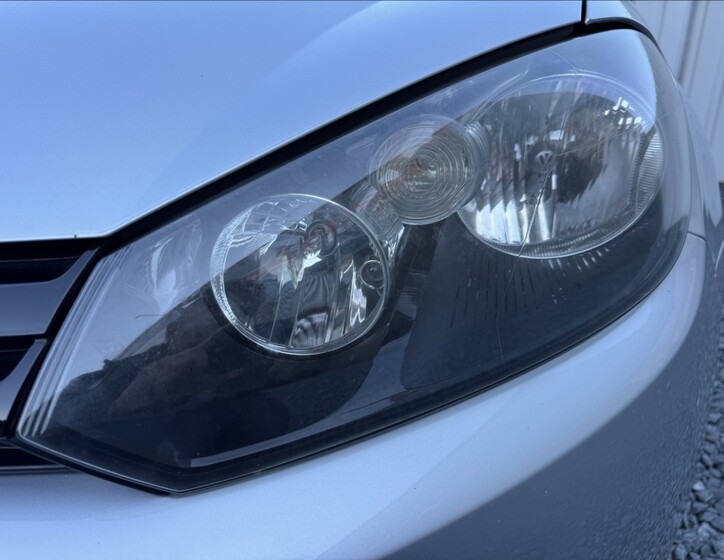Volkswagen Golf 9