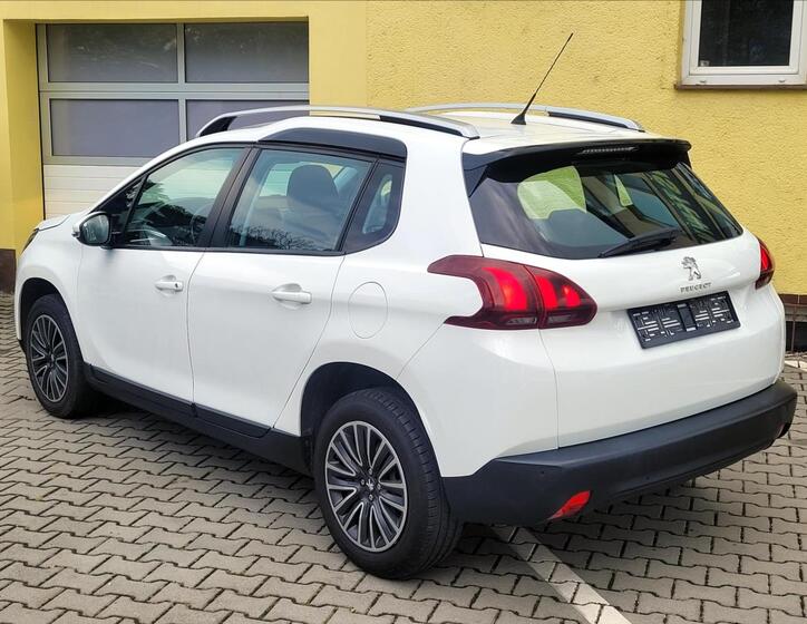 Peugeot 2008 7