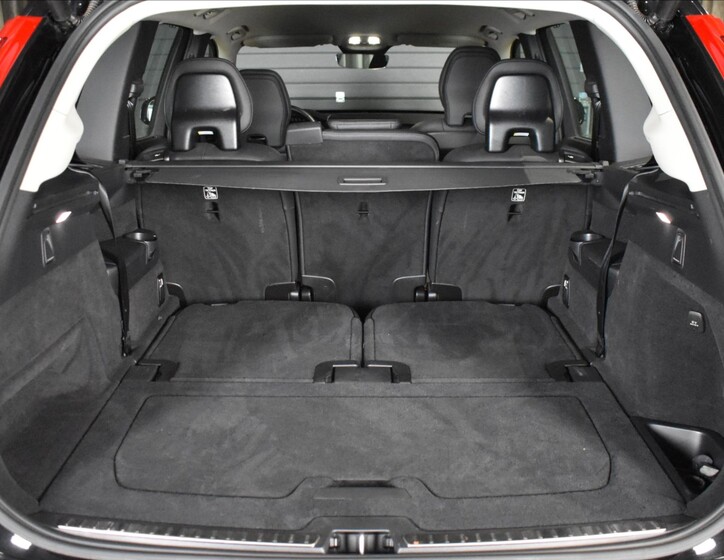 Volvo XC90 10