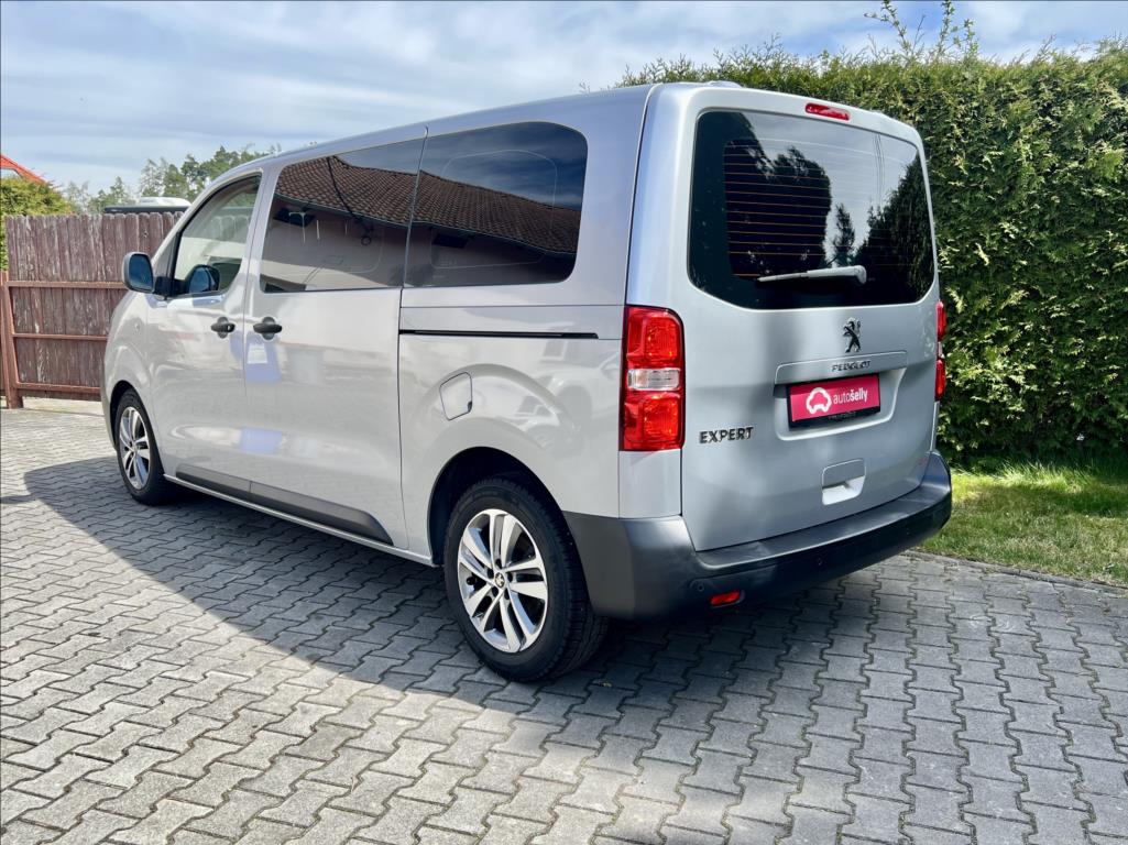 Peugeot Traveller