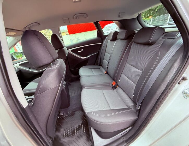 Hyundai i30 10