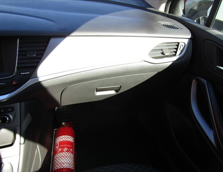 Opel Astra 10