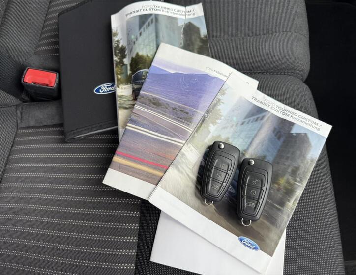 Ford Tourneo 26