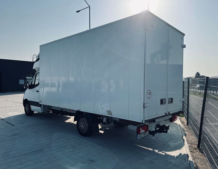 Mercedes-Benz Sprinter 5