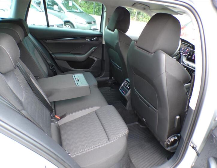 Škoda Octavia 21