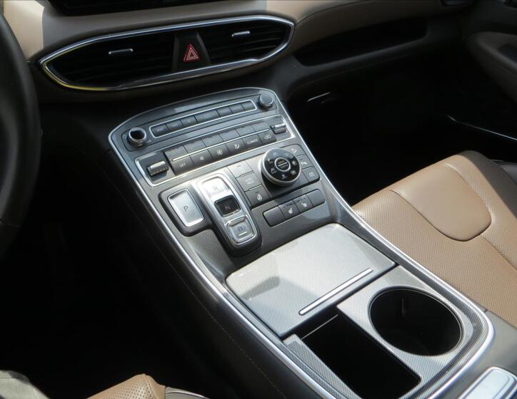Hyundai Santa Fe 16