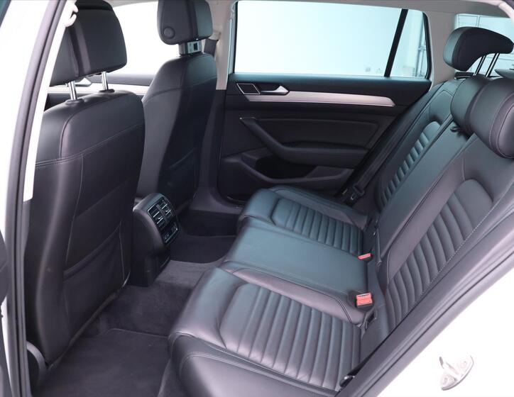 Volkswagen Passat 15