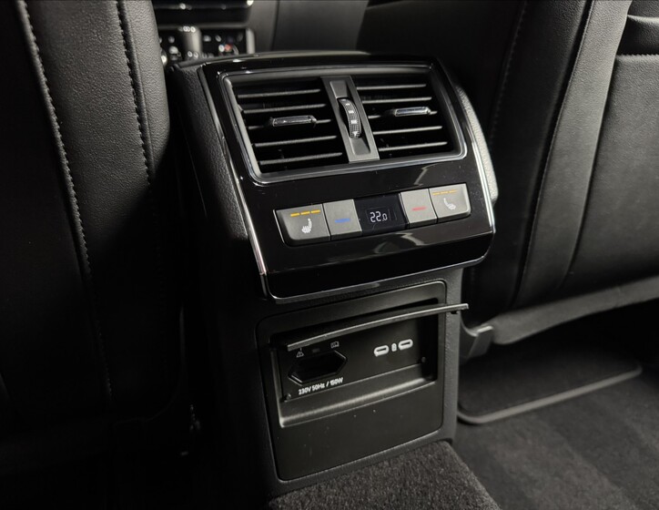 Škoda Superb 16