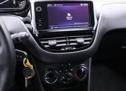 Peugeot 208 24