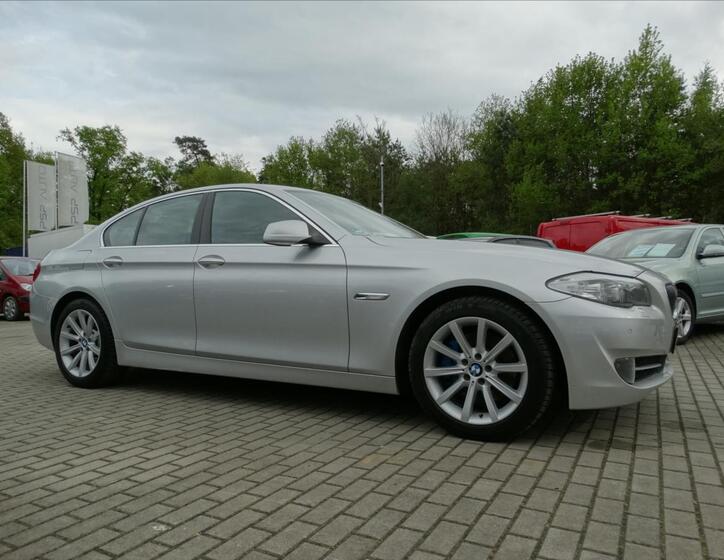BMW Řada 5 9