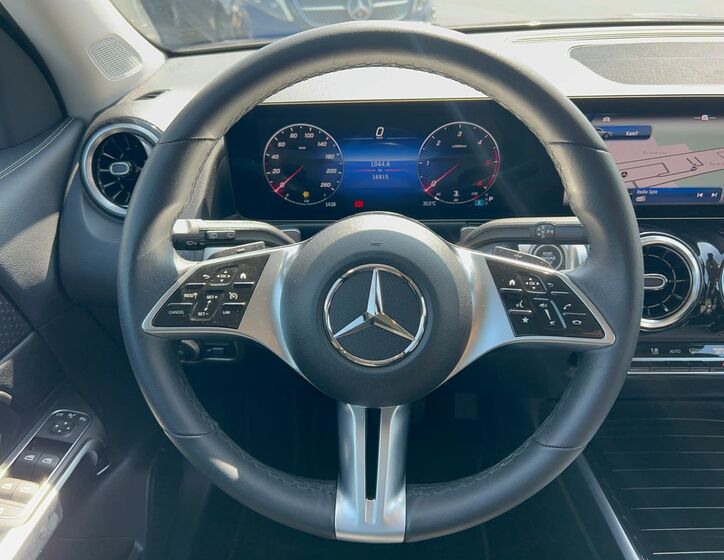 Mercedes-Benz GLB 18