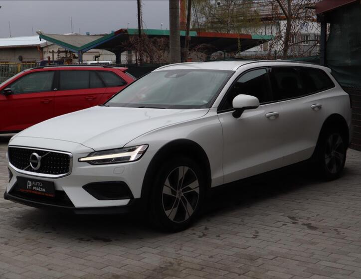 Volvo V60 3