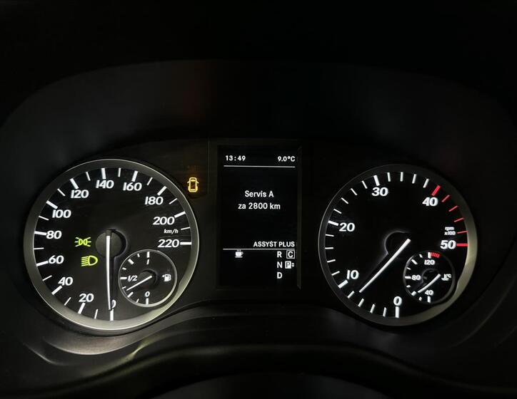 Mercedes-Benz Vito 22