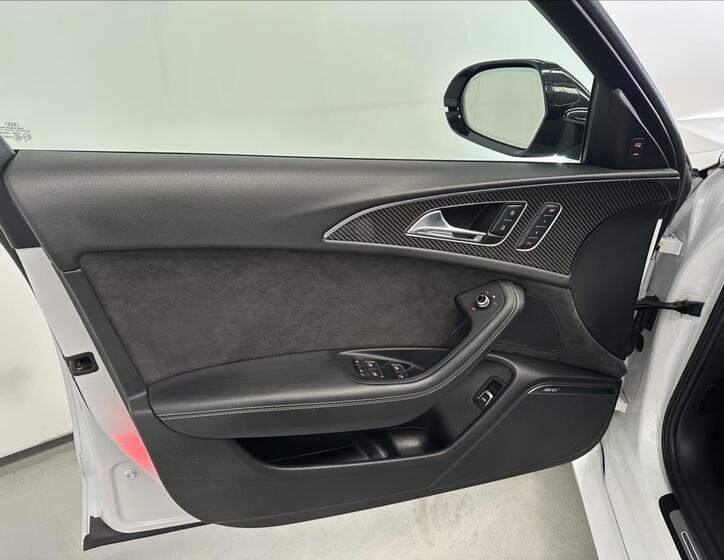 Audi RS 6 31