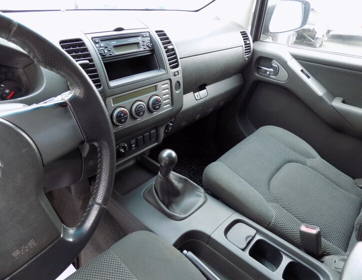Nissan Navara 22