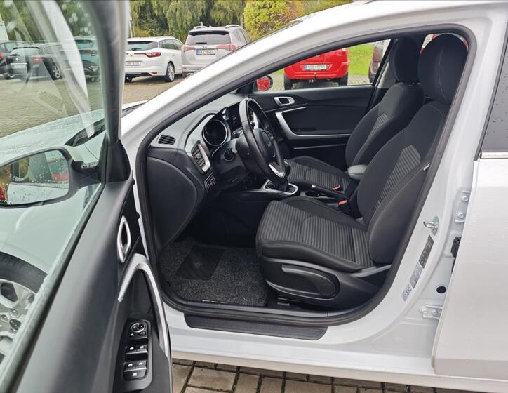 KIA Ceed 10