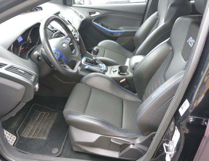 Ford Focus 8