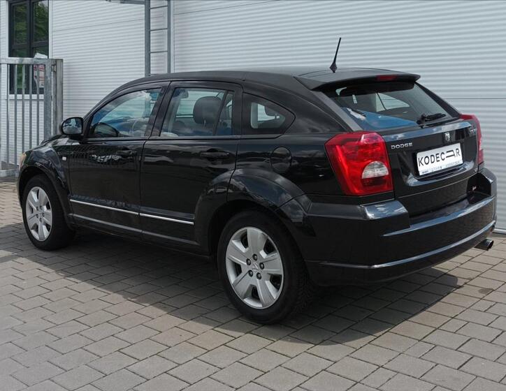 Dodge Caliber 4