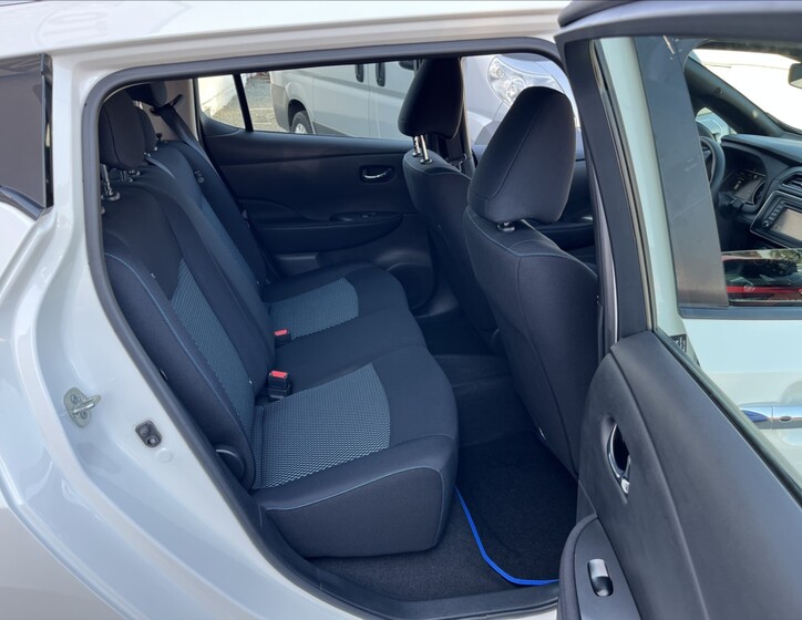 Nissan Leaf 23