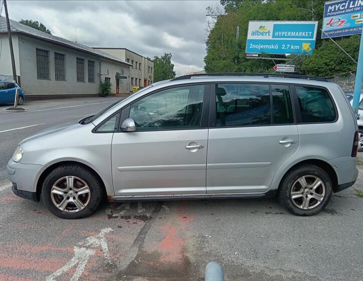 Volkswagen Touran 7
