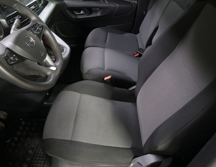 Opel Combo 9