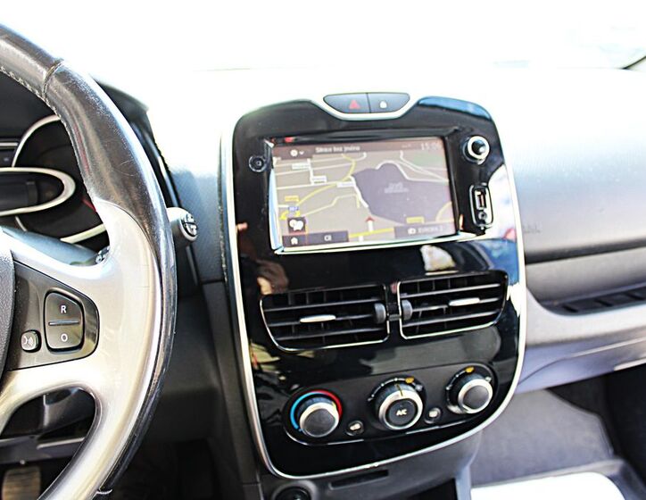 Renault Clio 18