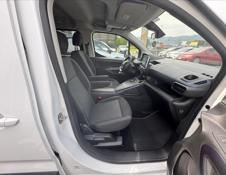 Peugeot Rifter 12