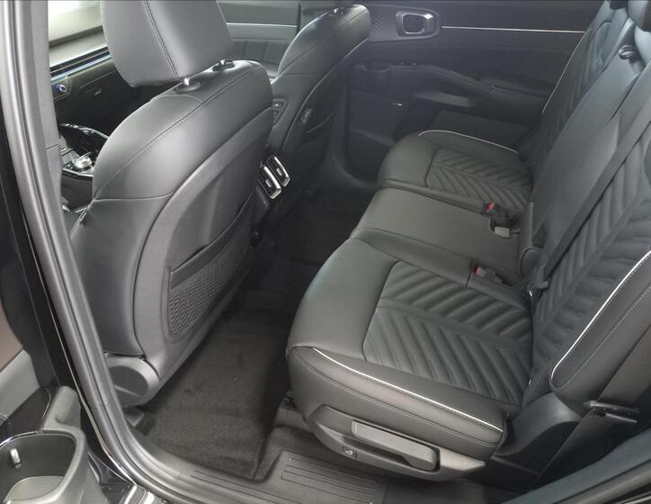 KIA Sorento 9