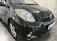 Toyota Yaris 21