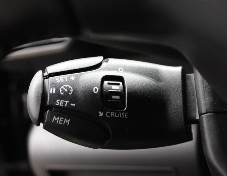 Peugeot Rifter 22