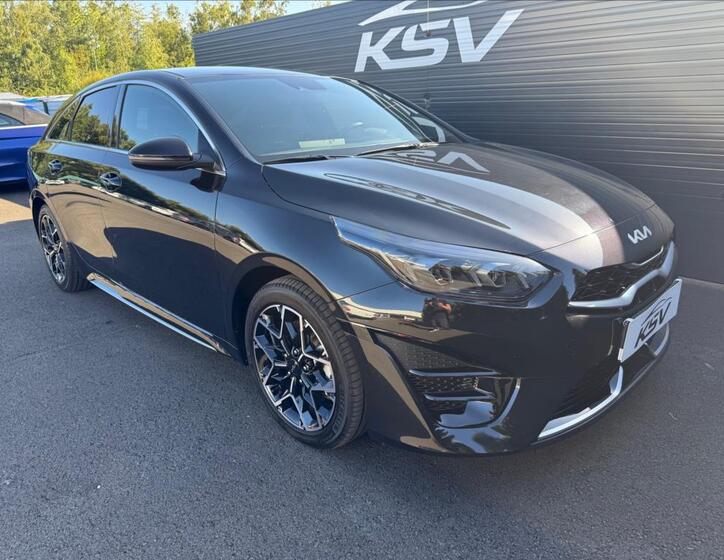 KIA ProCeed 4
