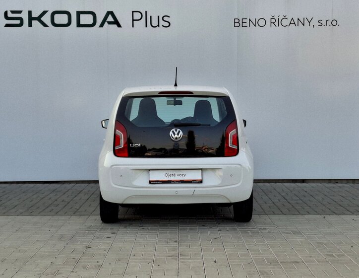 Volkswagen up! 12