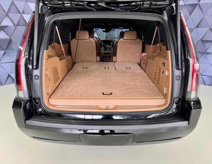 Cadillac Escalade 36