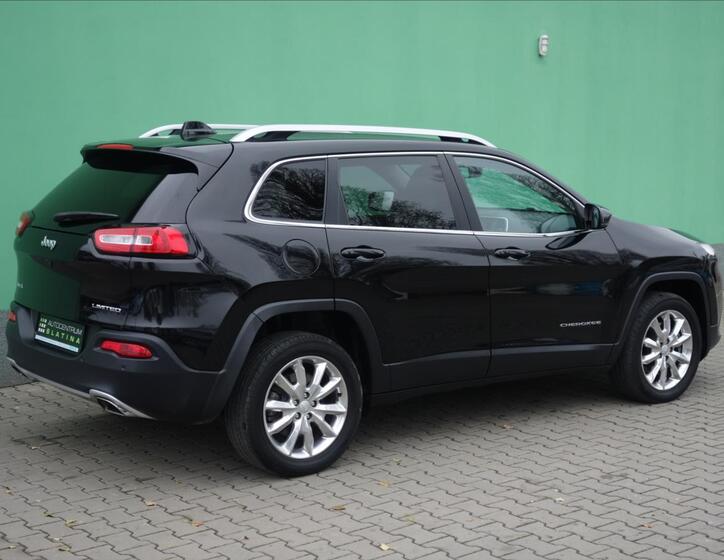 Jeep Cherokee 8