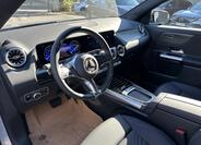 Mercedes-Benz EQA 8