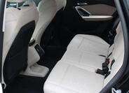 BMW X1 11