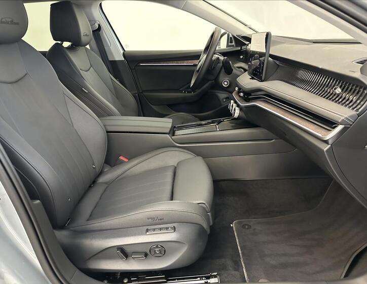 Škoda Superb 25