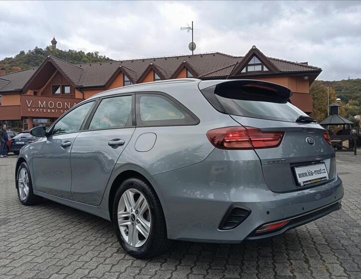 KIA Ceed 8