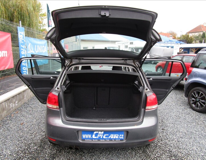 Volkswagen Golf 29