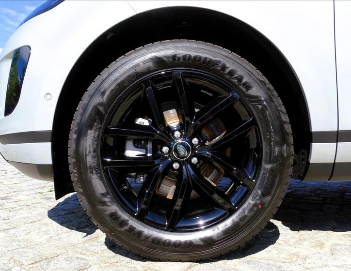 Land Rover Range Rover Evoque 3