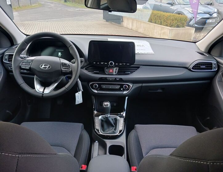Hyundai i30 16